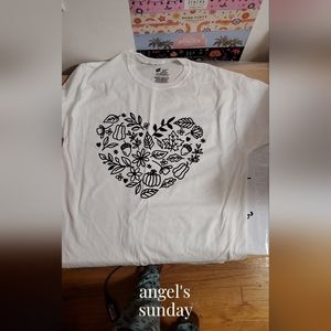 Home made Fall Heart Medium graphic T shirt